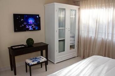 هتل Faro Norte Suites