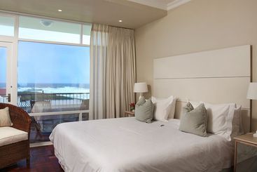 هتل Hermanus Beach Villa