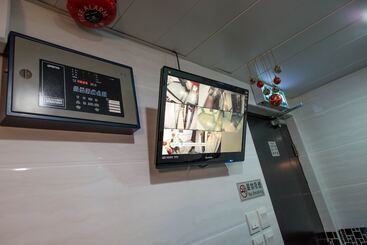 هتل V Inn