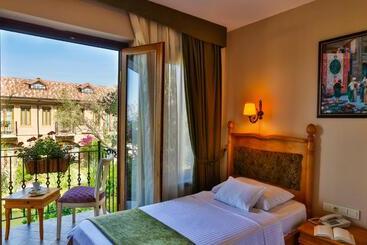 Palace Hotel Olive Odore