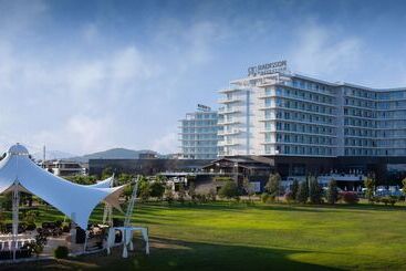 هتل Radisson Collection Paradise Resort And Spa, Sochi