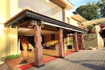 هتل Silent Shores Resort & Spa