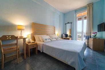Cala Della Torre Resort