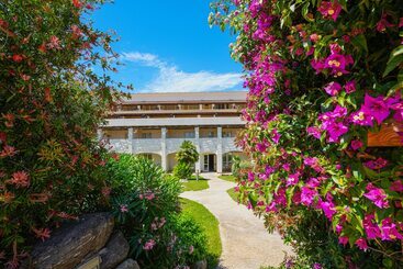 Cala Della Torre Resort