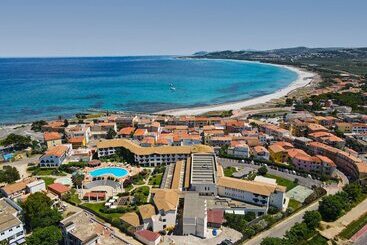 Cala Della Torre Resort