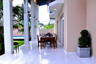 Grand 7 Hotel Thalawathugoda