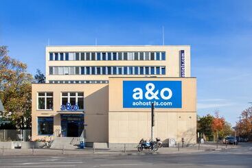 Отель a&o Aachen Hauptbahnhof
