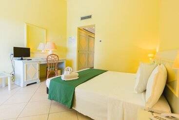 هتل Argonauti Greenblu Resort