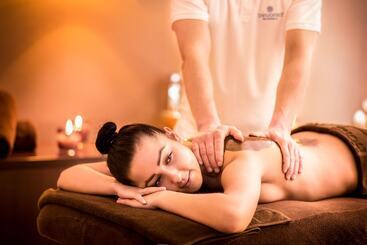 هتل Aurora Family & Spa