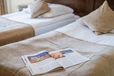 هتل Aurora Family & Spa