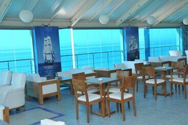 هتل Aysberq Resort