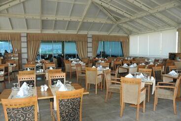هتل Aysberq Resort