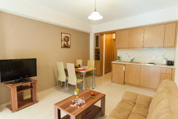 هتل Castello Apartments