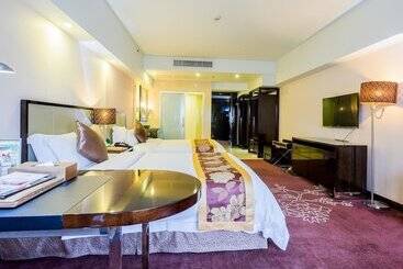 Clayton Hotel Near Pazhou Exhibition Center