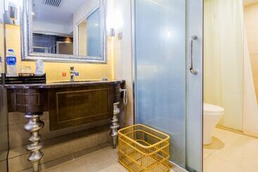 Clayton Hotel Near Pazhou Exhibition Center