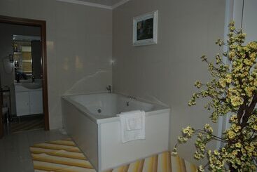 هتل Diana Luxe
