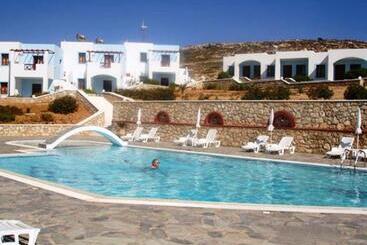 هتل Golden Sun Apartments