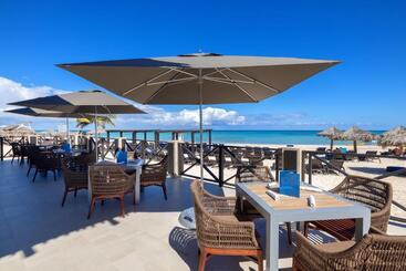 هتل Hideaway At Royalton Blue Waters, An Autograph Collection All Inclusive Resort   Adults Only