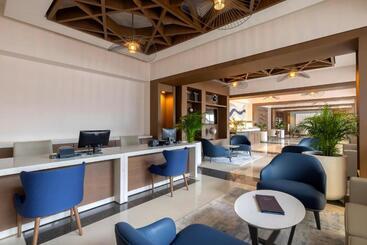 هتل Hideaway At Royalton Blue Waters, An Autograph Collection All Inclusive Resort   Adults Only