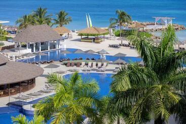 هتل Hideaway At Royalton Blue Waters, An Autograph Collection All Inclusive Resort   Adults Only