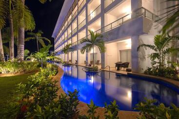 هتل Hideaway At Royalton Blue Waters, An Autograph Collection All Inclusive Resort   Adults Only