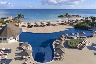 هتل Hideaway At Royalton Blue Waters, An Autograph Collection All Inclusive Resort   Adults Only