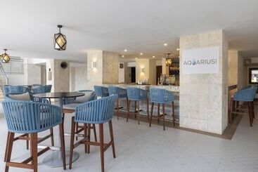 هتل Hideaway At Royalton Blue Waters, An Autograph Collection All Inclusive Resort   Adults Only