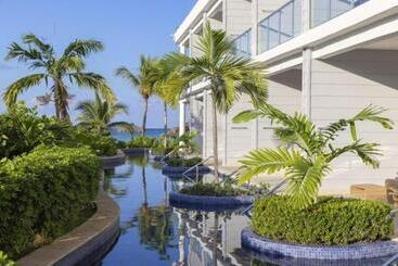 هتل Hideaway At Royalton Blue Waters, An Autograph Collection All Inclusive Resort   Adults Only