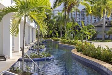 هتل Hideaway At Royalton Blue Waters, An Autograph Collection All Inclusive Resort   Adults Only