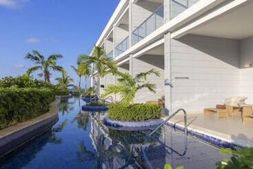 هتل Hideaway At Royalton Blue Waters, An Autograph Collection All Inclusive Resort   Adults Only