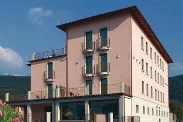 호텔 International