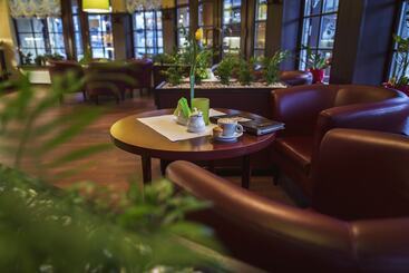 هتل Kryształ Conference & Spa