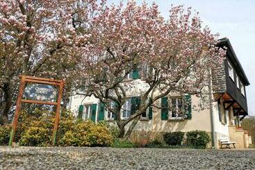 בית מלון כפרי La Tirelire