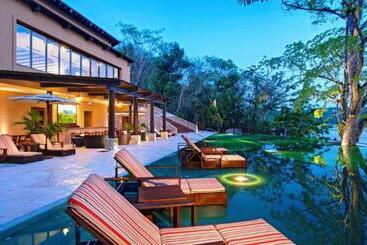 هتل Las Lagunas Boutique