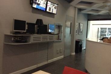 هتل Leez Inn Malate