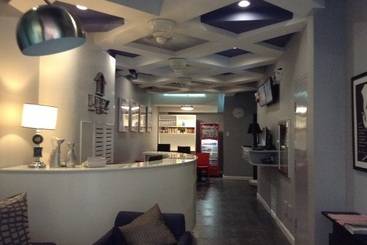 هتل Leez Inn Malate