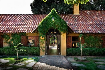 Lombardy Boutique Hotel & Conference Centre
