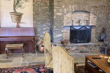 هتل Palio Eleotrivio Guesthouse