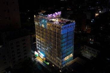 هتل Pearl Grand By Rathna