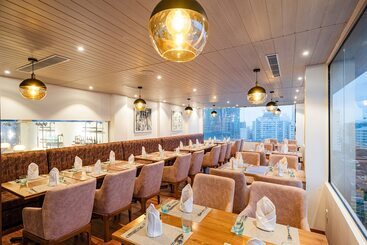 هتل Pearl Grand By Rathna