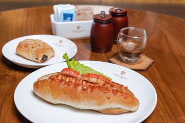 هتل Pearl Grand By Rathna