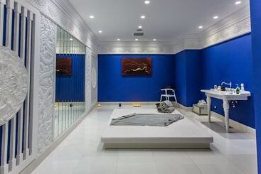 هتل Pomegranate Wellness Spa