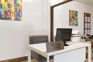 هتل Ramada Resort By Wyndham Akbuk  All Inclusive