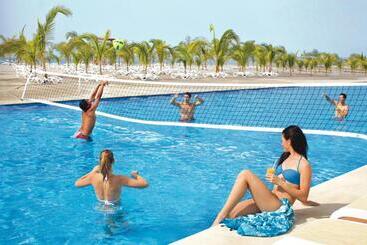 هتل Riu Playa Blanca   All Inclusive