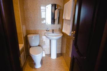 هتل Sanatory Akron