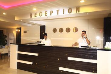 هتل Seker Resort
