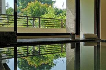 هتل Spring Hill Resort