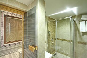 Izala Hotel   Boutique Class