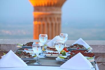 Izala Hotel   Boutique Class