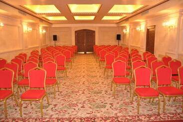 Izala Hotel   Boutique Class